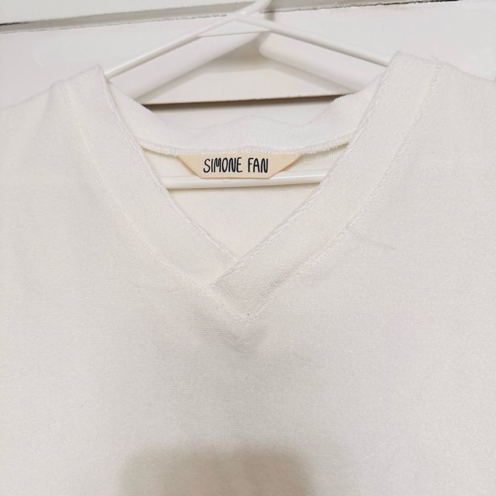 Simone Fan Terry The V neck in 100% Japanese Cotton Tank Top - Picture 4 of 6